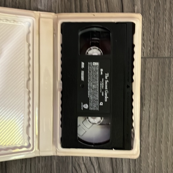 The Secret Garden VHS Movie - Picture 3 of 3